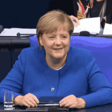 1000033717.gif